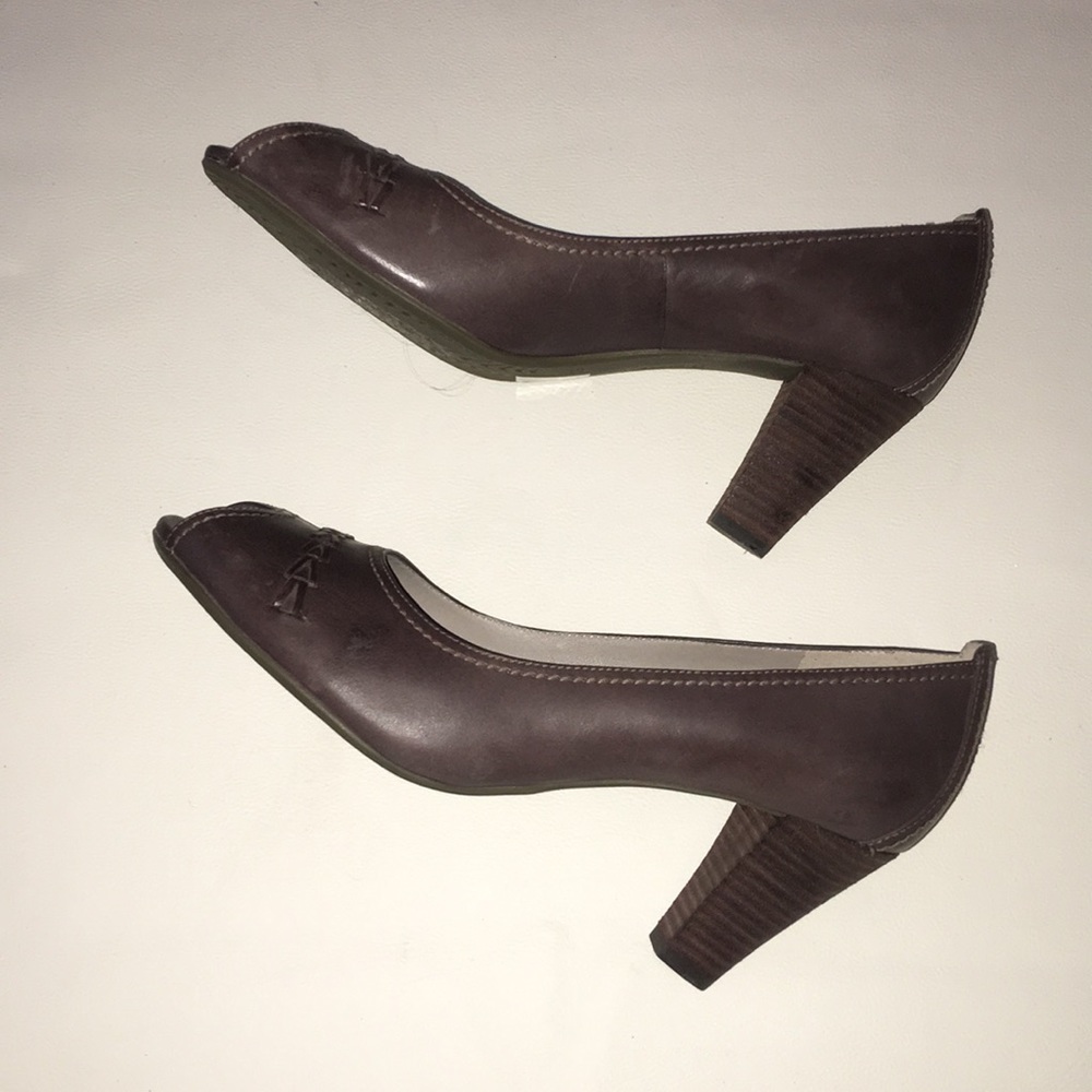 Ecco Peek-A-Boo Toe Heels - Picture 7 of 7